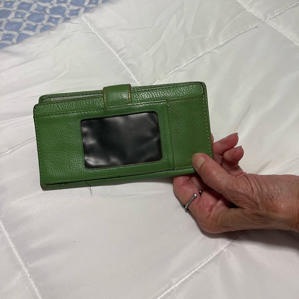 Checkbook wallet